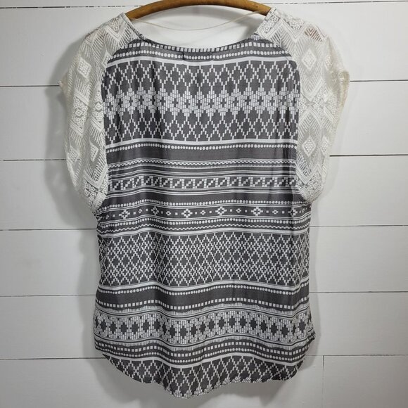 Prana Aleen Semi Sheer Graphic and Lace Top/Shirt w/Cup Sleeves Women's sz M - Picture 3 of 7